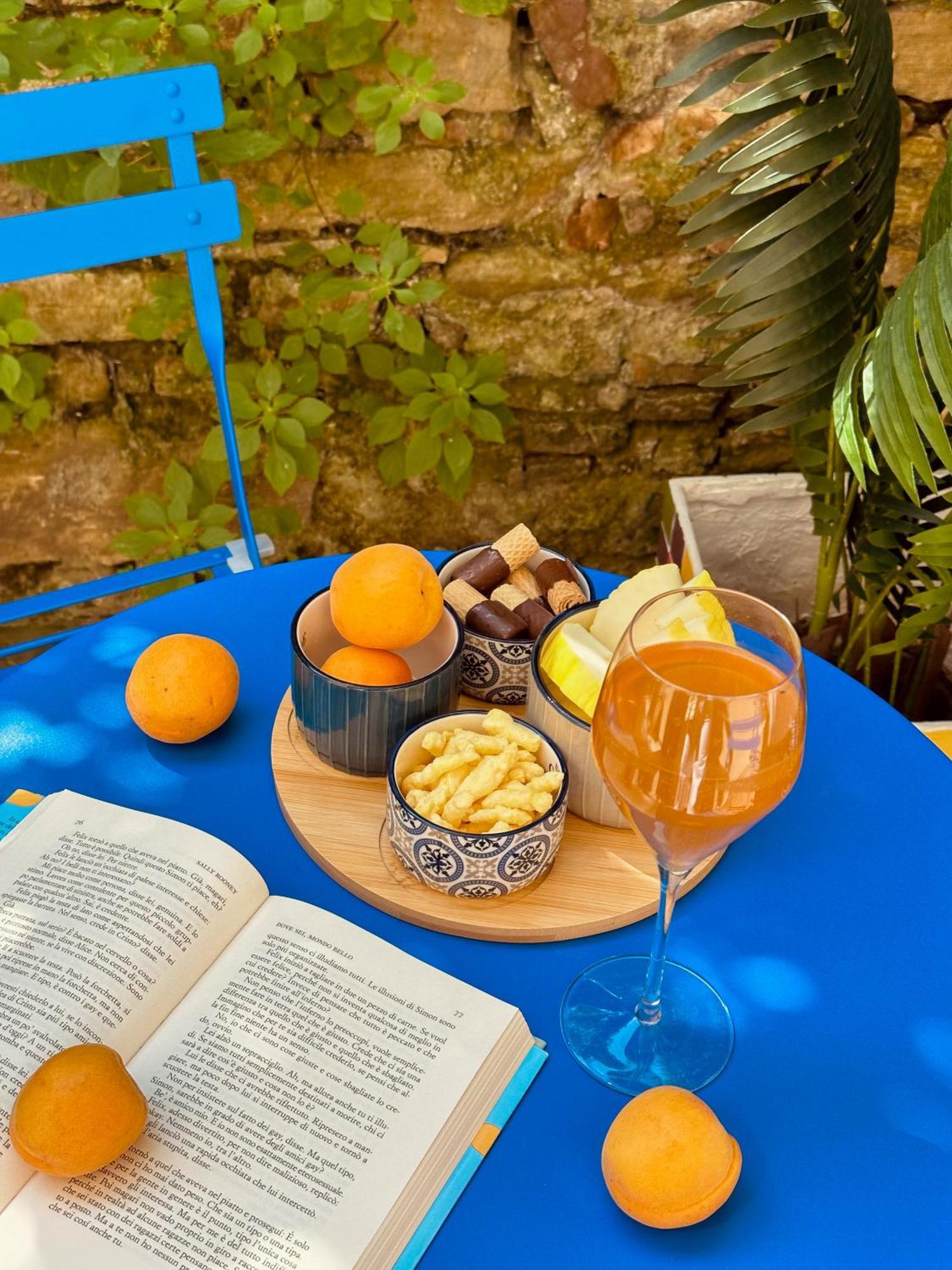 Rego Apartments - Boutique Aparthotel With Some Off-Site Apartments In A Charming Historic District Close To Upper Town Bérgamo Quarto foto