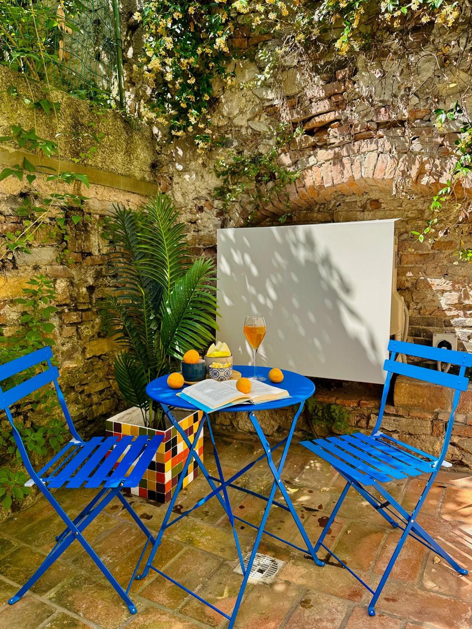 Rego Apartments - Boutique Aparthotel With Some Off-Site Apartments In A Charming Historic District Close To Upper Town Bérgamo Quarto foto